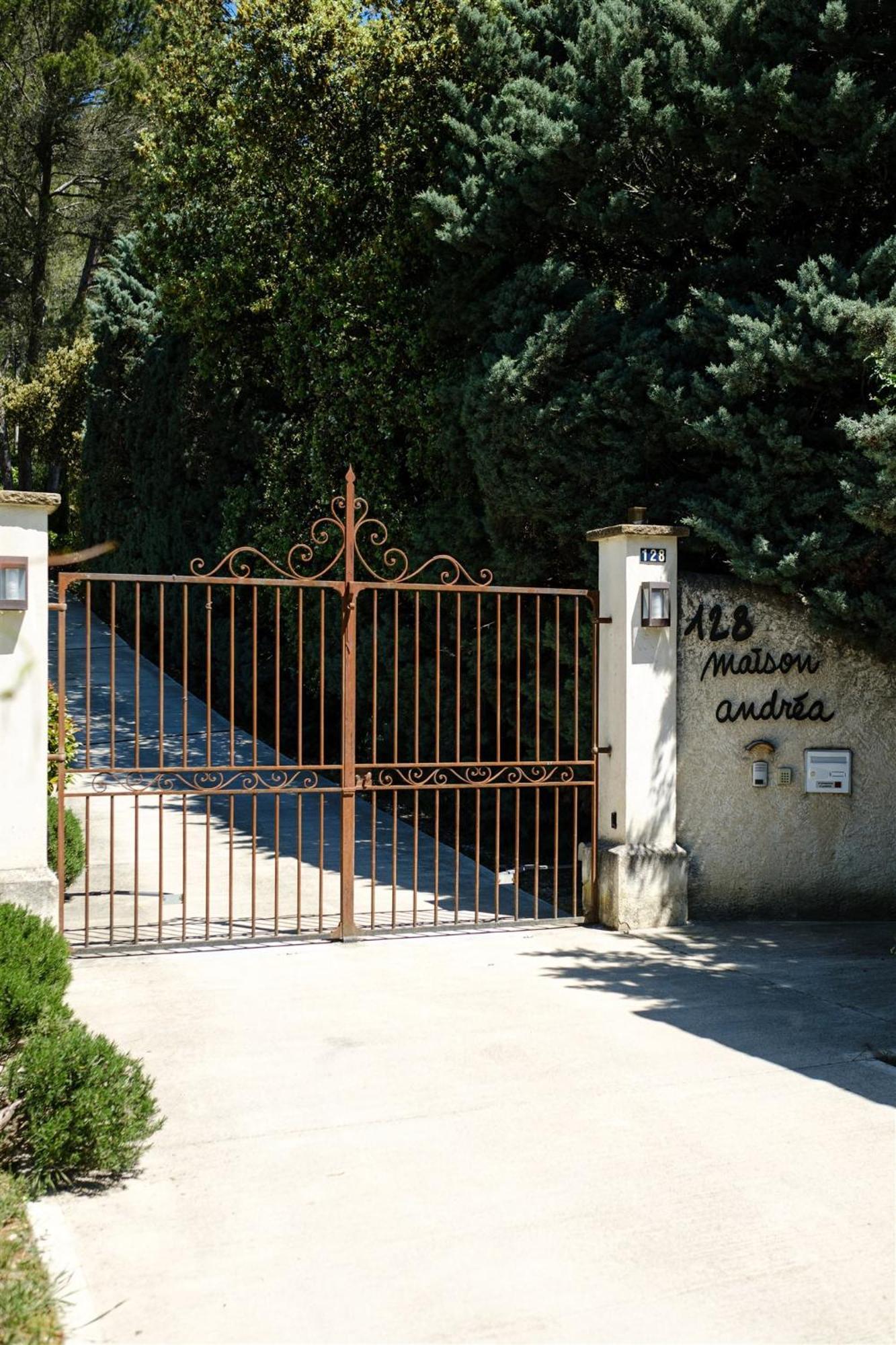 Le Répertoire - La Villa Chasse Gardée Pernes-les-Fontaines Esterno foto